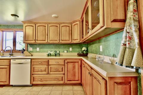 8754 E Monroe Rd, Wheeler, MI 48662 photo 7