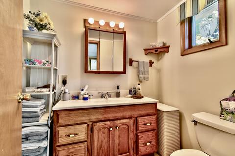 8754 E Monroe Rd, Wheeler, MI 48662 photo 33