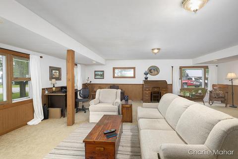9468 E Colby Rd, Crystal, MI 48818 photo 2