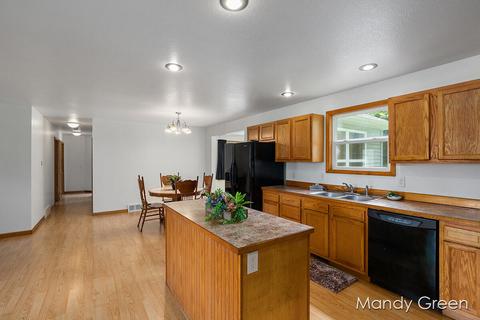 11345 W Humphrey Rd, Sumner, MI 48889 photo 8