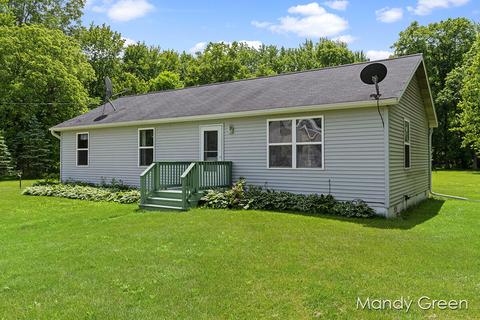 11345 W Humphrey Rd, Sumner, MI 48889 photo 2
