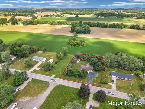 4535 18th St, Dorr, MI 49323 photo 4