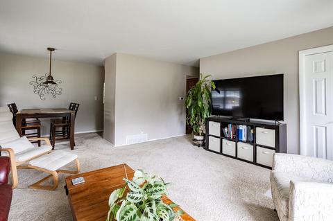 620 Algonquin St, Jackson, MI 49203 photo 4