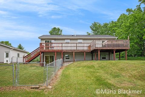 228 E Parmeter Rd, Ionia, MI 48846 photo 9