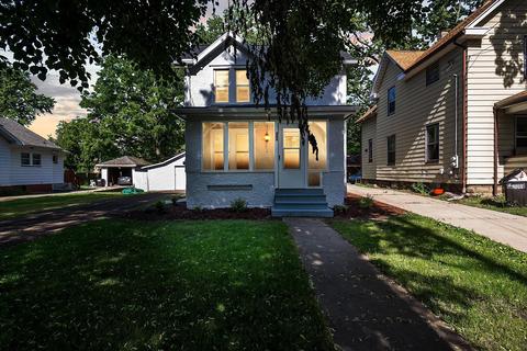 326 Carr St, Jackson, MI 49201 photo 1