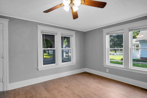 326 Carr St, Jackson, MI 49201 photo 6