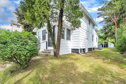 504 E Mcdevitt Ave, Jackson, MI 49203 photo 2