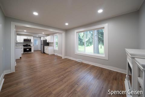 754 N Bridge St, Belding, MI 48809 photo 5