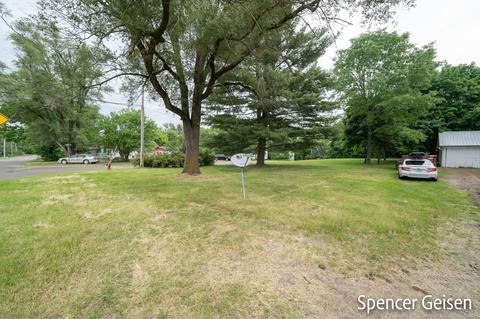 754 N Bridge St, Belding, MI 48809 photo 42