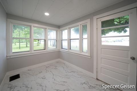 754 N Bridge St, Belding, MI 48809 photo 3