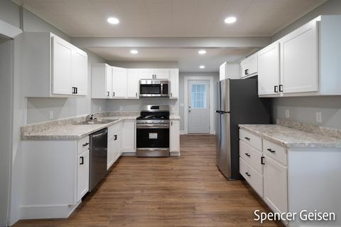 754 N Bridge St, Belding, MI 48809 photo 11
