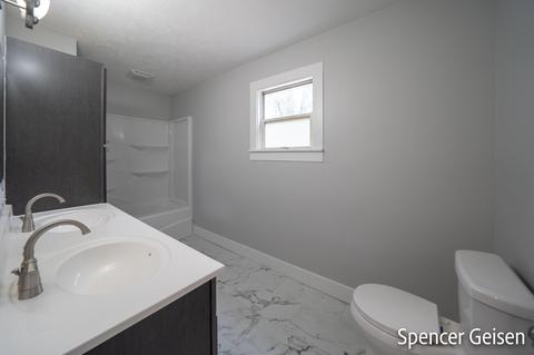 754 N Bridge St, Belding, MI 48809 photo 21
