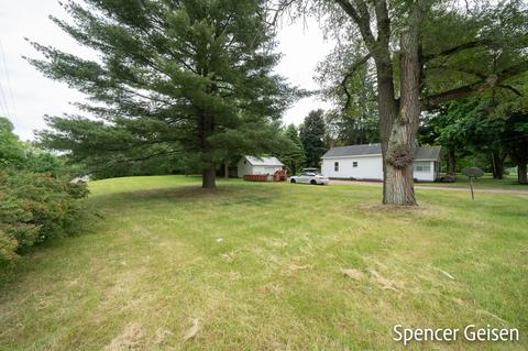 754 N Bridge St, Belding, MI 48809 photo 41