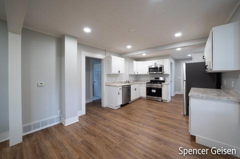 754 N Bridge St, Belding, MI 48809 photo 10