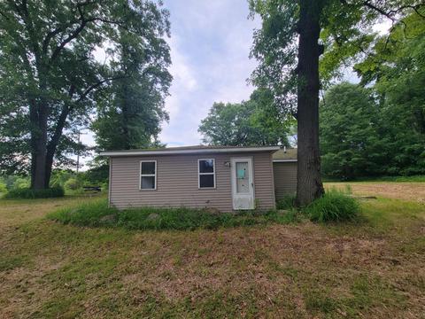 8808 Reno Dr, Munith, MI 49259 photo 1