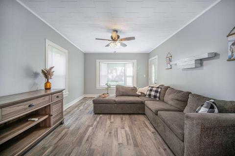 304 Hague Ave, Jackson, MI 49203 photo 7
