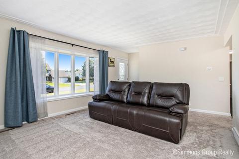 6548 Ormada Dr, Kalamazoo, MI 49048 photo 8