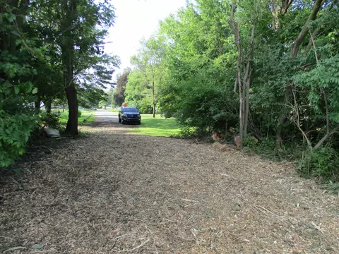 V/l Thru Roamin Drive, Jackson, MI 49201
