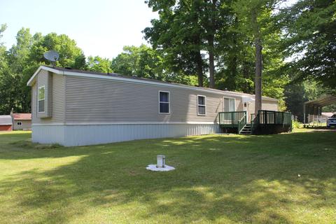 4063 E Shore Dr, Stanton, MI 48888 photo 1