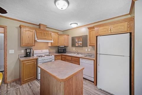 168 Eaglehurst Dr, Jerome, MI 49249 photo 13