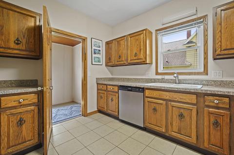 807 Bush St, Jackson, MI 49202 photo 8
