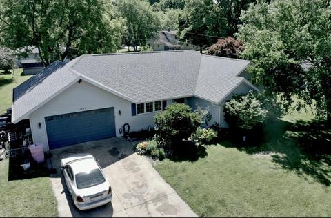 15847 Meadowview Dr, Buchanan, MI 49107 photo 1