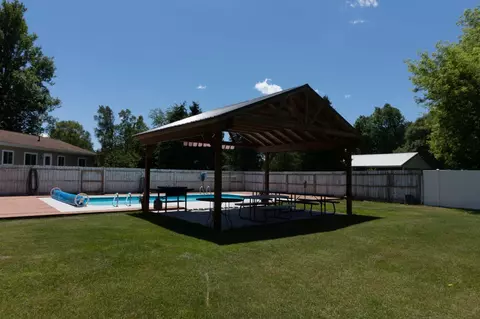 951 Lynn St, Sumner, MI 48889 photo 15