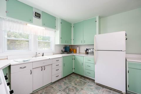 923 N 10th St, Plainwell, MI 49080 photo 9
