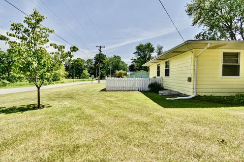 416 Crescent Dr, Edmore, MI 48829 photo 70