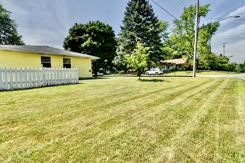 416 Crescent Dr, Edmore, MI 48829 photo 73
