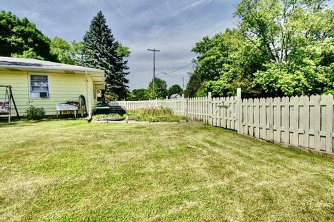 416 Crescent Dr, Edmore, MI 48829 photo 48