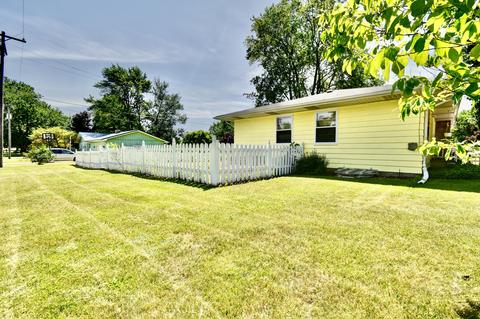 416 Crescent Dr, Edmore, MI 48829 photo 71