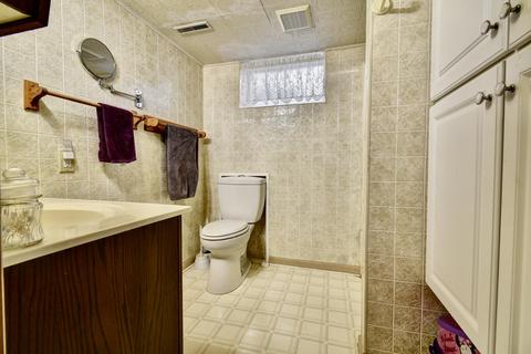 416 Crescent Dr, Edmore, MI 48829 photo 58
