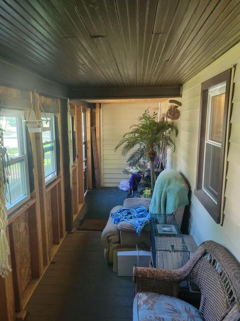 1011 Backus St, Jackson, MI 49202 photo 2