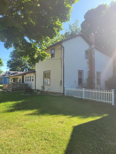1011 Backus St, Jackson, MI 49202 photo 1