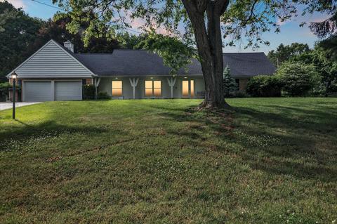 708 Allison Dr, Marshall, MI 49068 photo 1