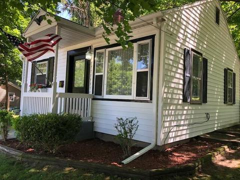 611 Harris St, Jackson, MI 49201 photo 3