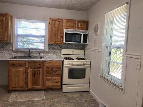 611 Harris St, Jackson, MI 49201 photo 7