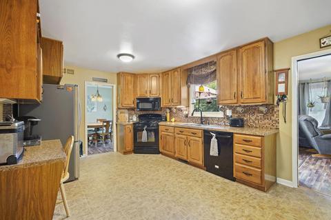 4869 Sequoia Dr, Jackson, MI 49201 photo 10