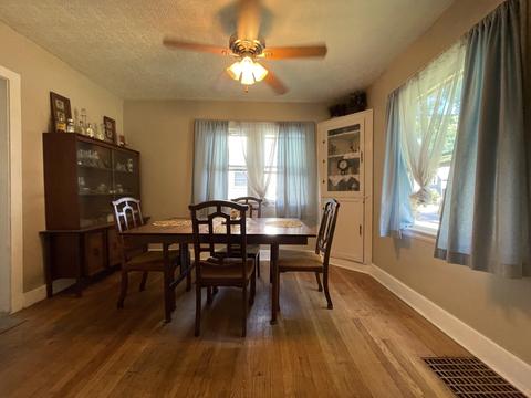 614 Union St, Jackson, MI 49203 photo 3