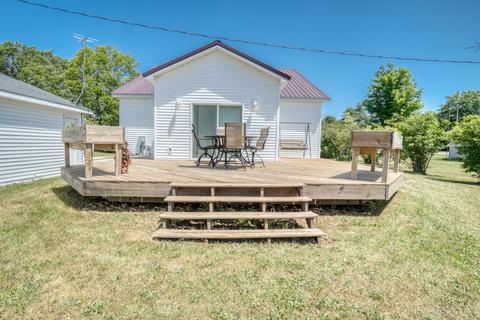 205 N North St, White Cloud, MI 49349 photo 11