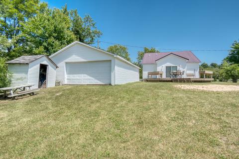 205 N North St, White Cloud, MI 49349 photo 12