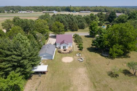205 N North St, White Cloud, MI 49349 photo 5