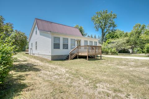 205 N North St, White Cloud, MI 49349 photo 9