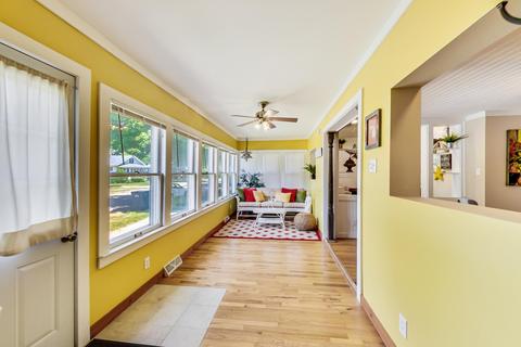 202 E Beech St, Three Oaks, MI 49128 photo 5