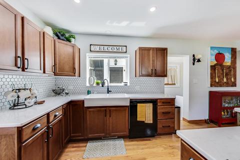 202 E Beech St, Three Oaks, MI 49128 photo 15