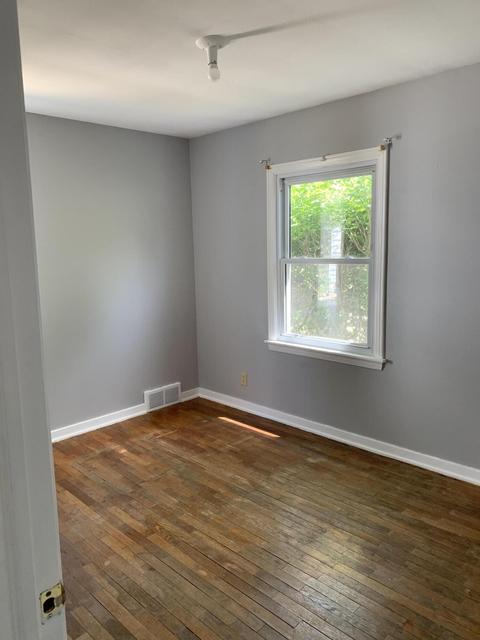 733 E Cavanaugh Rd, Lansing, MI 48910 photo 10