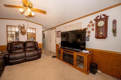 6313 Britten Dr, Plainwell, MI 49080 photo 3