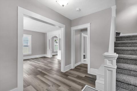 504 N Pleasant St, Jackson, MI 49202 photo 7