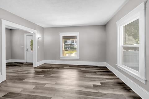 504 N Pleasant St, Jackson, MI 49202 photo 10